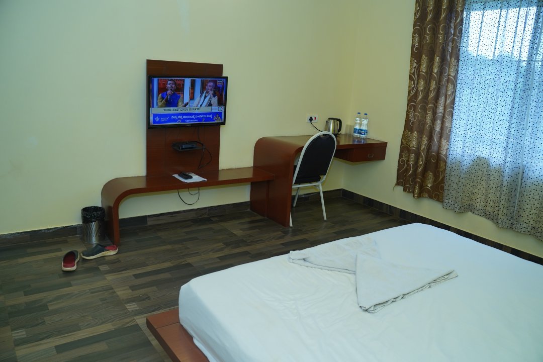AC Deluxe Room